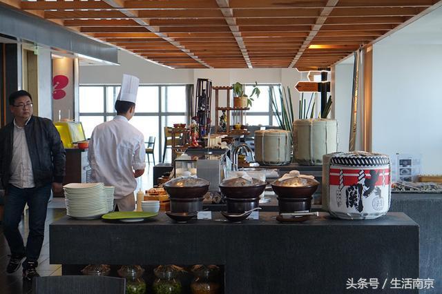  南京自助餐哪里最实惠，盘点南京吃自助餐好地方