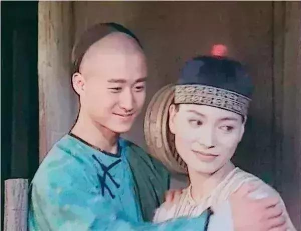 袁和平导演的电影，袁和平拍过什么电影（袁和平执导的九部电影）