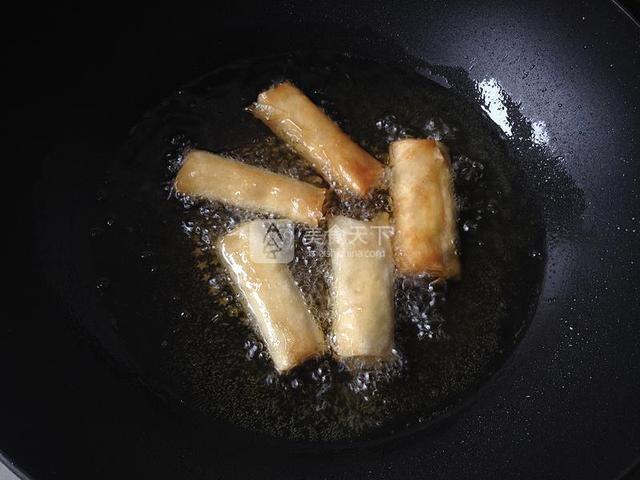 春卷怎么包不会散，春卷怎么包好看又简单（春卷家庭版简单做法）