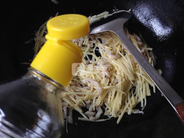 春卷怎么包不会散，春卷怎么包好看又简单（春卷家庭版简单做法）