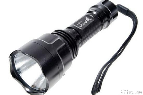 强光手电优点有哪些，强光手电筒什么光源好用