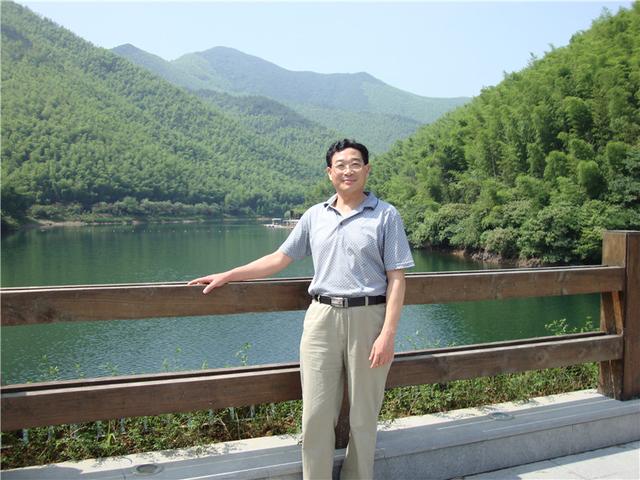 南师大新校区为什么要选在仙林，青龙地铁小镇，痛失南外仙林