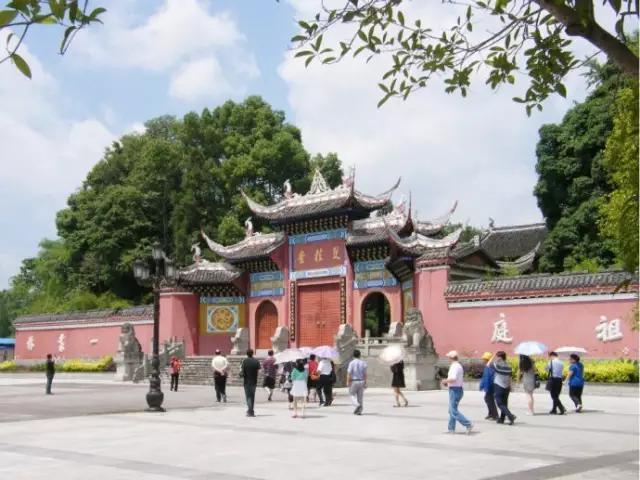 重庆市区旅游必去景点，重庆市区值得去的十大景点（市区必去7大景点盘点）