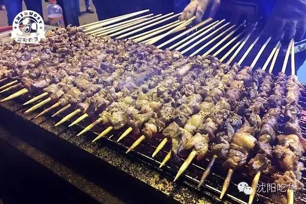 人气最旺的夜市美食，兴顺夜市那些等到腿都细了的美食