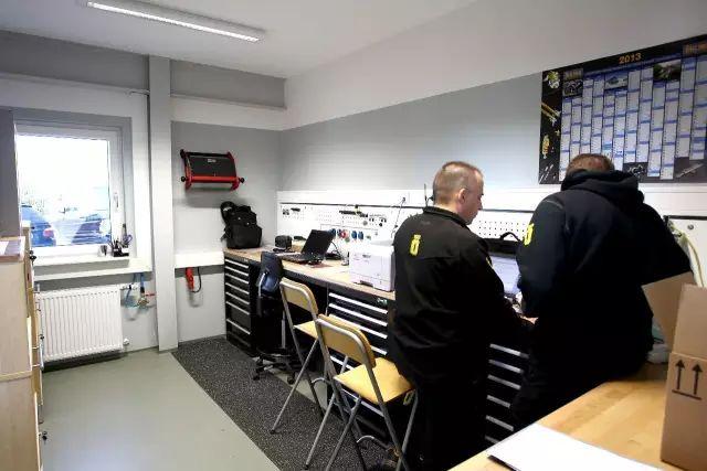 ohlins 绞牙避震，瑞典国宝级避震品牌OHLINS