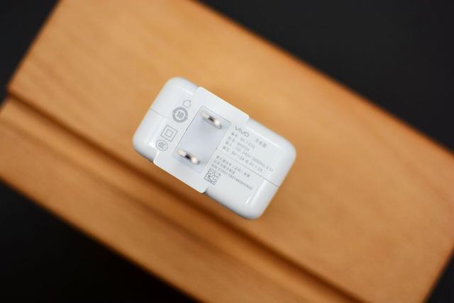 vivox9s值得买吗，vivo这手机开始平民价了