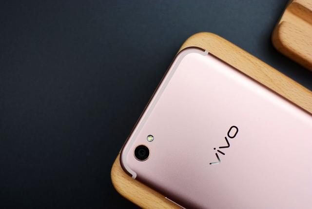 vivox9s值得买吗，vivo这手机开始平民价了