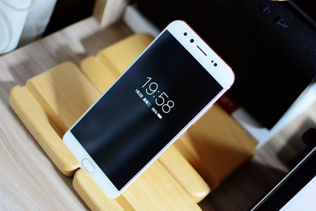 vivox9s值得买吗，vivo这手机开始平民价了