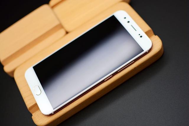 vivox9s值得买吗，vivo这手机开始平民价了