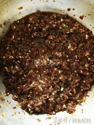 正宗牛肉包子馅的配方，牛肉包子的做法和配方窍门