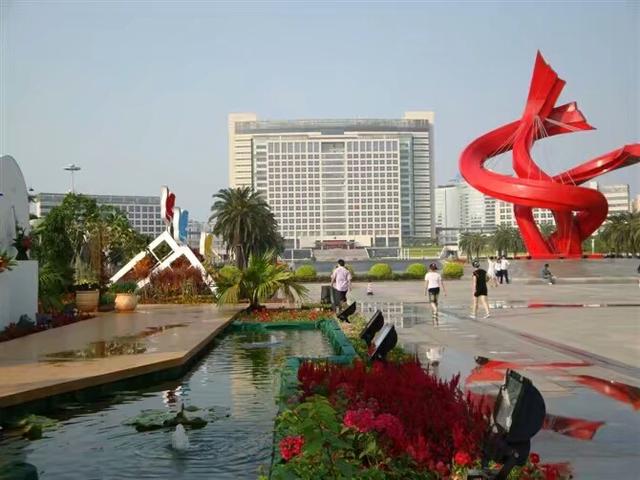 东莞未来最繁华的广场，东莞中心广场可打造成中央休闲街区