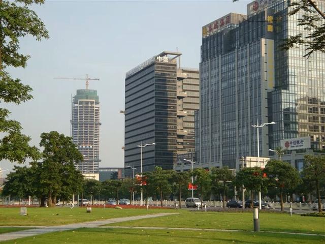 东莞未来最繁华的广场，东莞中心广场可打造成中央休闲街区
