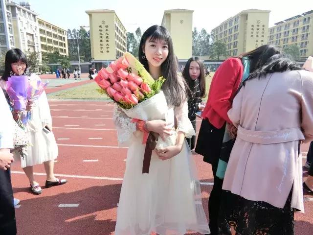 积极向上的英文，思潮英文TOEFL83（形容人积极向上的英语单词）