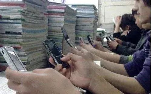 坏蛋是怎样炼成小说，一本教人变坏的书