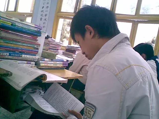 坏蛋是怎样炼成小说，一本教人变坏的书