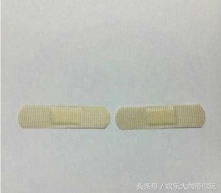 女朋友胸小要怎么安慰？ 女朋友过生日送什么礼物好