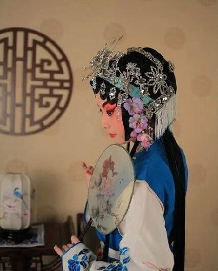 不如相忘于江湖，相濡以沫 ，不如相忘于江湖