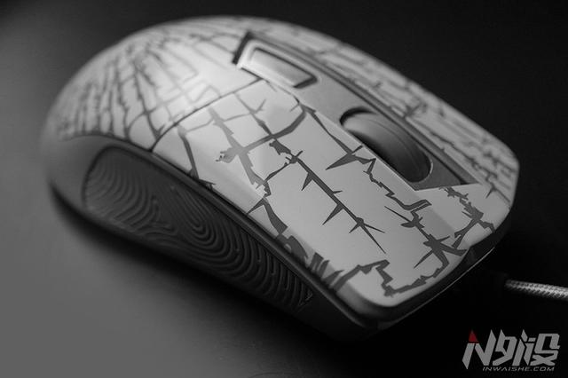 森松尼鼠标s-m11拆解教程，森松尼S-M11游戏鼠标拆解评测