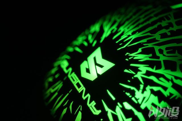 森松尼鼠标s-m11拆解教程，森松尼S-M11游戏鼠标拆解评测