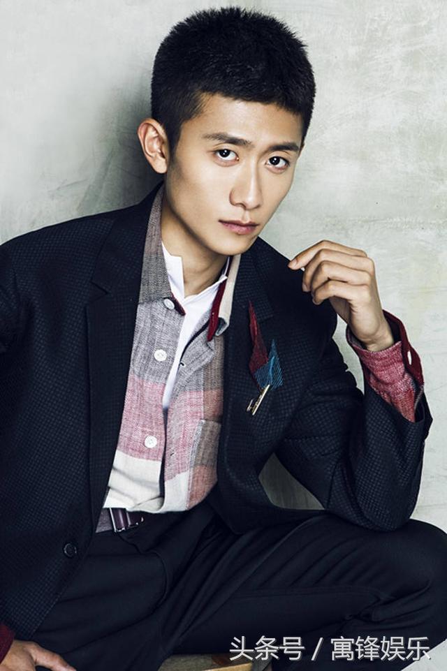 杨紫属什么生肖，张一山杨紫各方面都是那么般配（属猴的明星除了迪丽热巴）