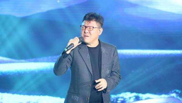 姜育恒是韩国人吗，姜育恒是哪里人（6人吃4盘菜太俭朴）