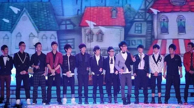 快乐大本营陈翔武艺，快男陈翔红衣女装