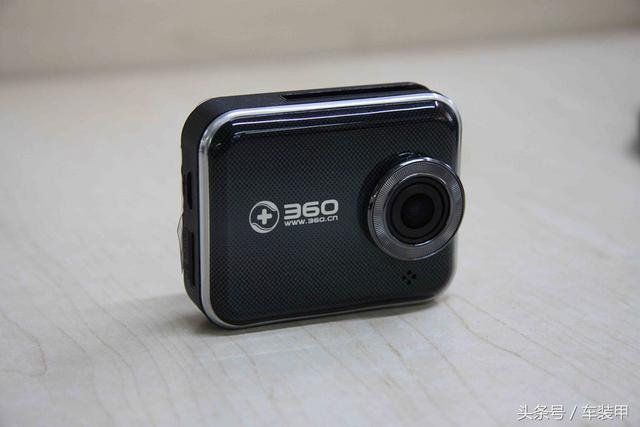 小蚁行车记录仪，小蚁2k行车记录仪测评（新入手小蚁运动相机做行车记录仪）