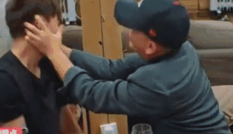 快乐大本营陈翔武艺，快男陈翔红衣女装