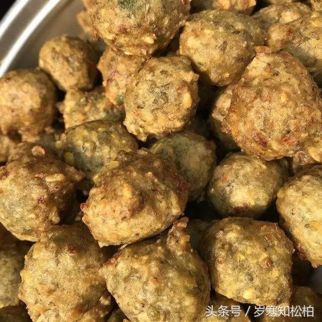 绿豆丸子的做法和配方，绿豆丸子新做法（绿豆丸子怎么做又脆又香）