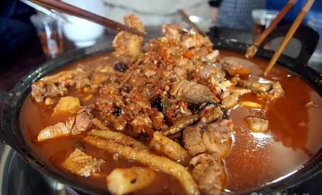 重庆出名的椒麻鸡，美食重庆本土最著名十大名鸡