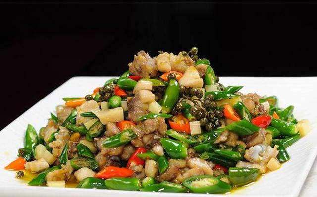 重庆出名的椒麻鸡，美食重庆本土最著名十大名鸡