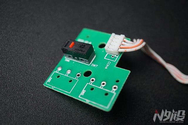 森松尼鼠标s-m11拆解教程，森松尼S-M11游戏鼠标拆解评测