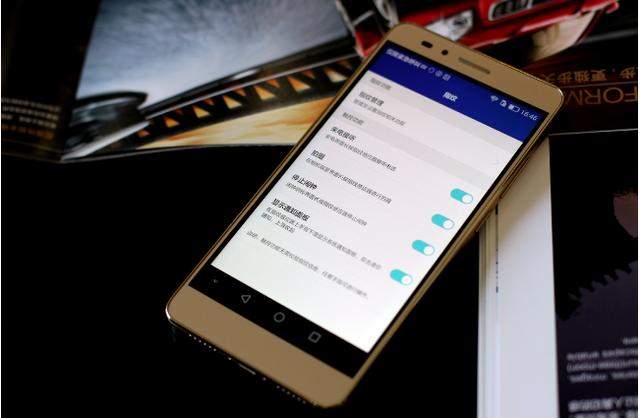 荣耀5x参数配置详解，斩获1000元-1500元销冠