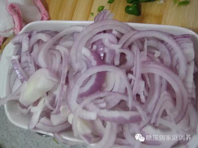糖尿病怎么炒洋葱(糖尿病洋葱怎么吃法)