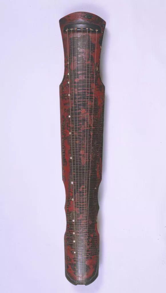 古琴外形简介，馆藏古琴已曲高和寡