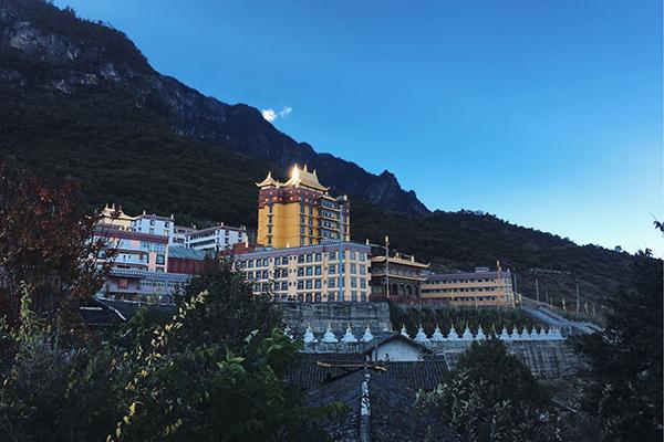 成都至泸沽湖攻略，从木里到泸沽湖