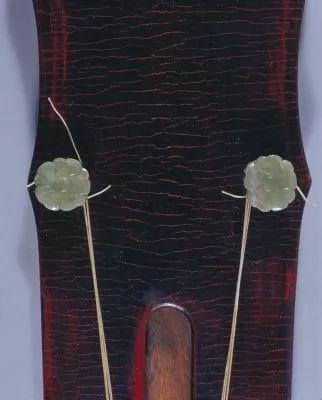 古琴外形简介，馆藏古琴已曲高和寡