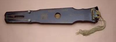 古琴外形简介，馆藏古琴已曲高和寡