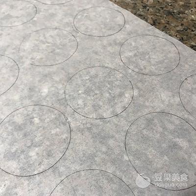 情人节送玫瑰花图片贺年糖果 情人节必备 佛罗伦汀巧克力