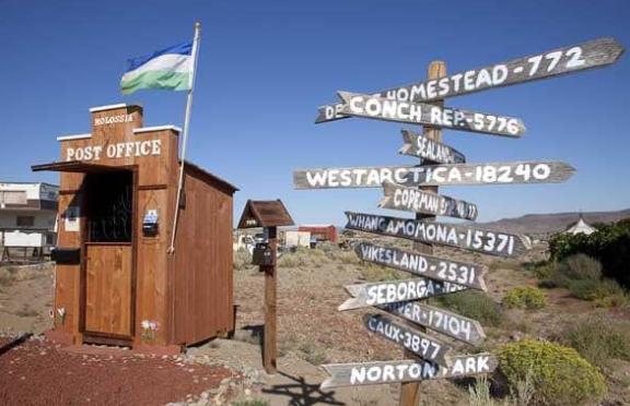 世界上的袖珍国，交通基本靠走通讯基本靠吼