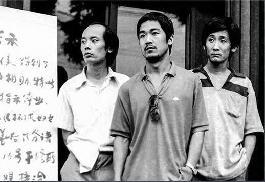 弹棉花的那个电影，有一部电影里边有首歌叫弹棉花