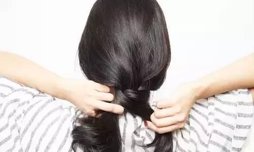 马尾怎么扎好看，高马尾编发怎么扎好看简单显发量（女神必备的一款高马尾）