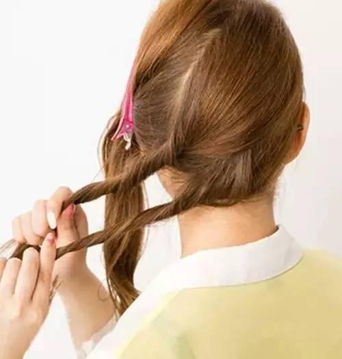 马尾怎么扎好看，高马尾编发怎么扎好看简单显发量（女神必备的一款高马尾）