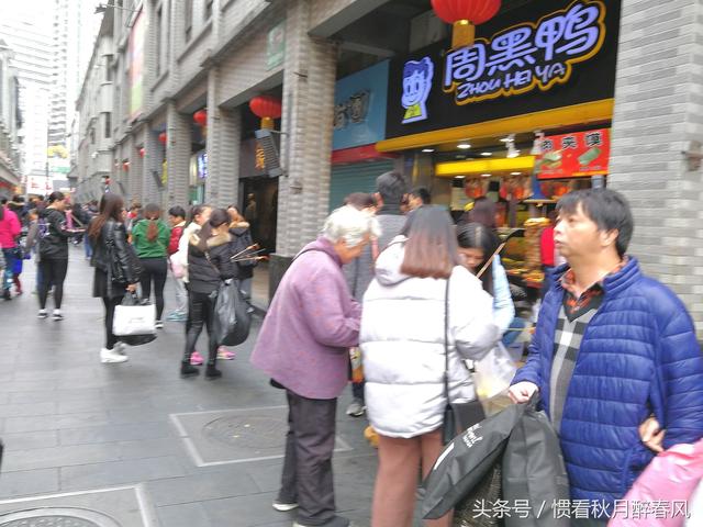 深圳东门步行街历史，它是深圳最大最繁华最古老的步行街