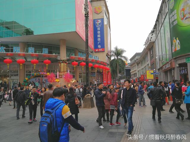 深圳东门步行街历史，它是深圳最大最繁华最古老的步行街