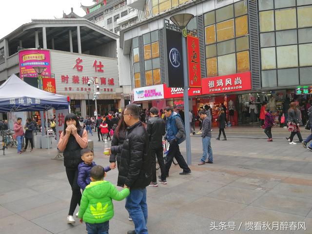 深圳东门步行街历史，它是深圳最大最繁华最古老的步行街