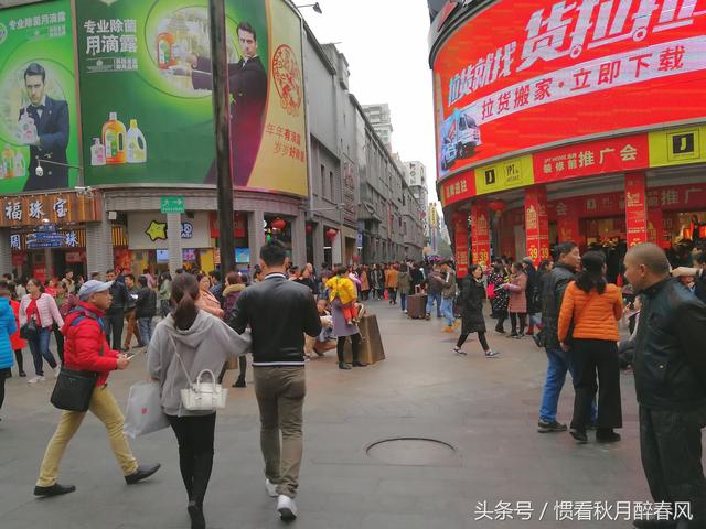 深圳东门步行街历史，它是深圳最大最繁华最古老的步行街