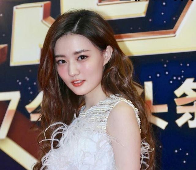 十二星座代表的赵丽颖的角色，十二星座时尚女明星代表