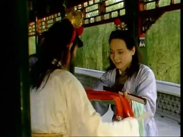 红楼梦里面的经典诗词，《红楼梦》里的经典唯美诗词