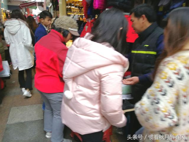 深圳东门步行街历史，它是深圳最大最繁华最古老的步行街